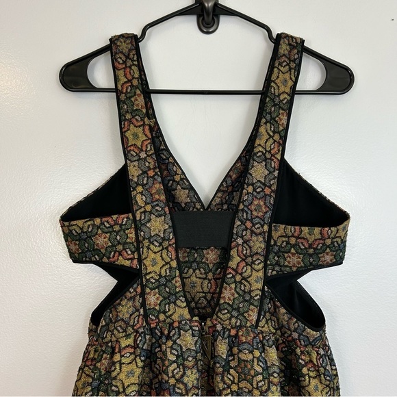 NWT Ecote Urban Outfitters Metallic Catherdal Party Mini Dress Size 6 - Picture 9 of 16